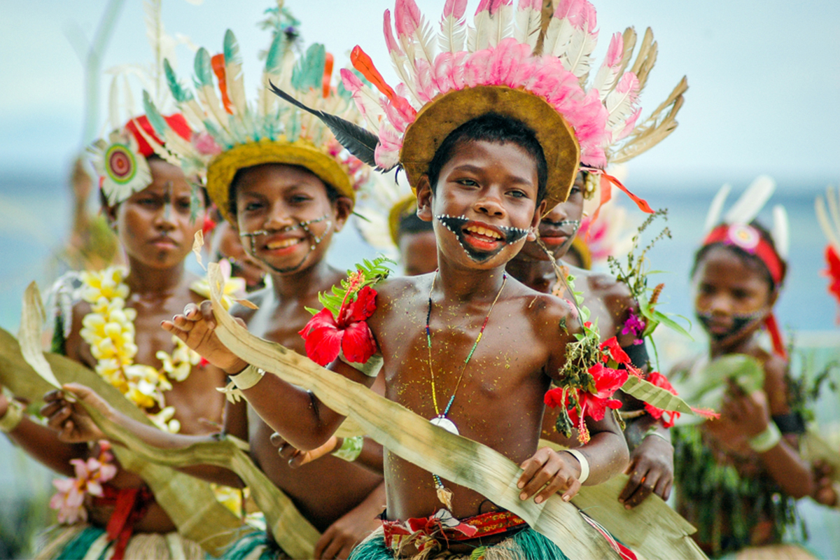 Pafi Mannem Menjelajah ke raja ampat